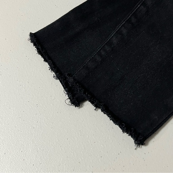 joe's Jeans Women's Finn Skinny Ankle Jean in Braelyn Distressed Raw Hem - Picture 6 of 12